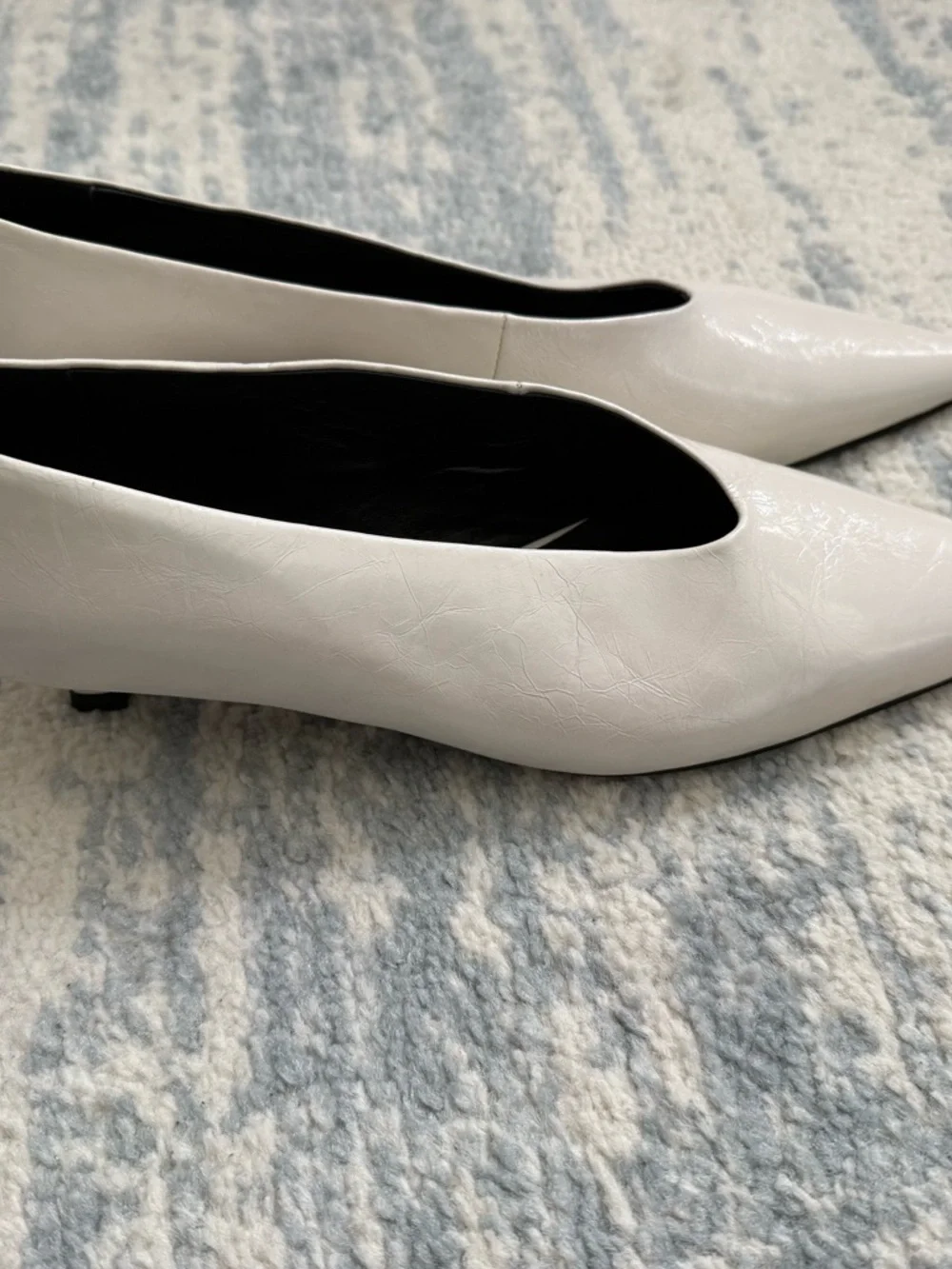 Tony Bianco Cherry Pointed Toe Kitten Heel Pump - Picture 5 of 8